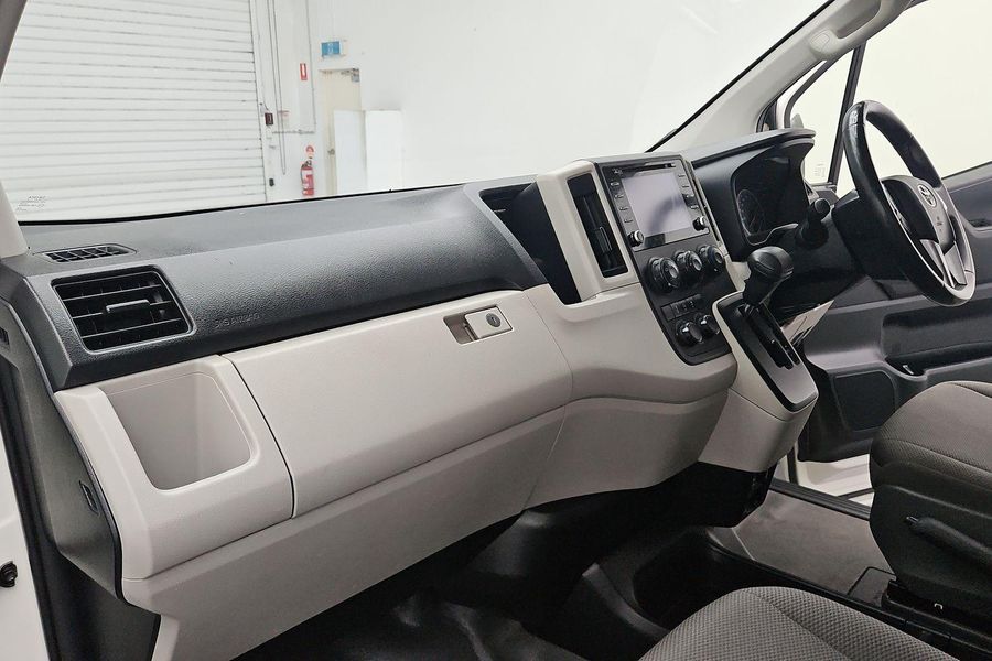 2019 Toyota Hiace Commuter Super LWB Auto Photo 27