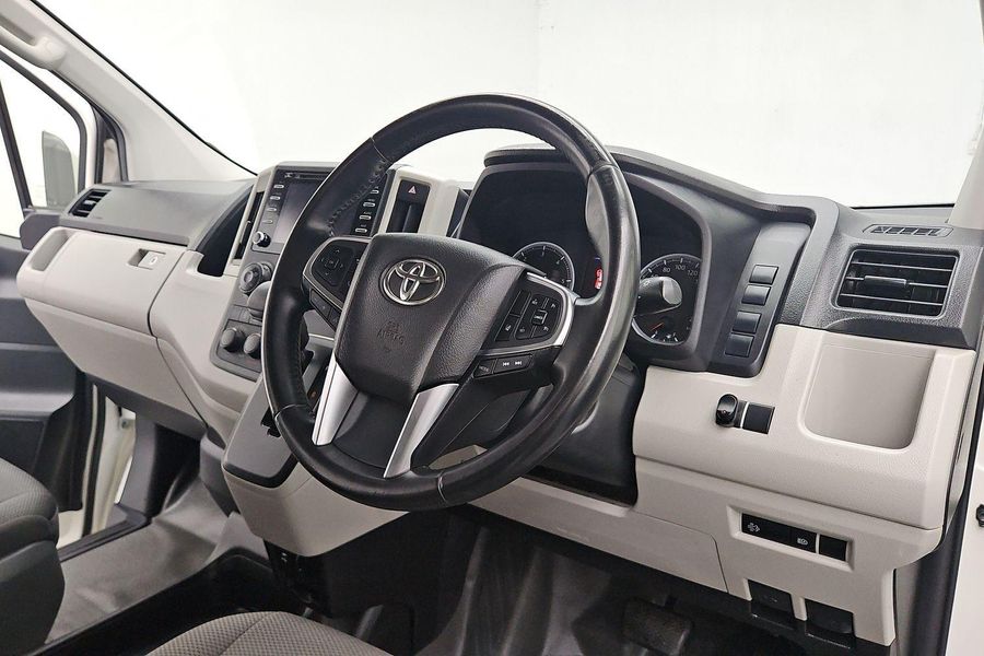 2019 Toyota Hiace Commuter Super LWB Auto Photo 14