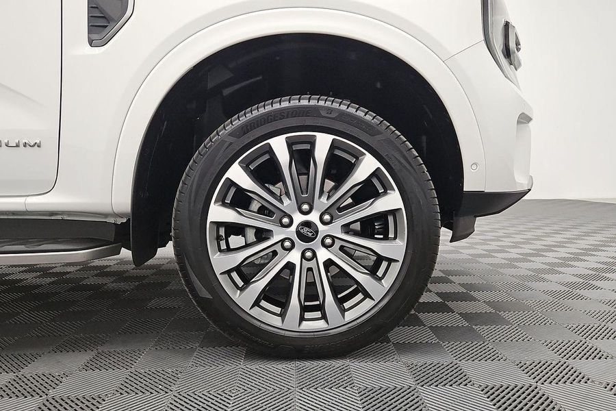 2023 Ford Everest Platinum Auto FullTime 4WD DR MY22 Photo 11