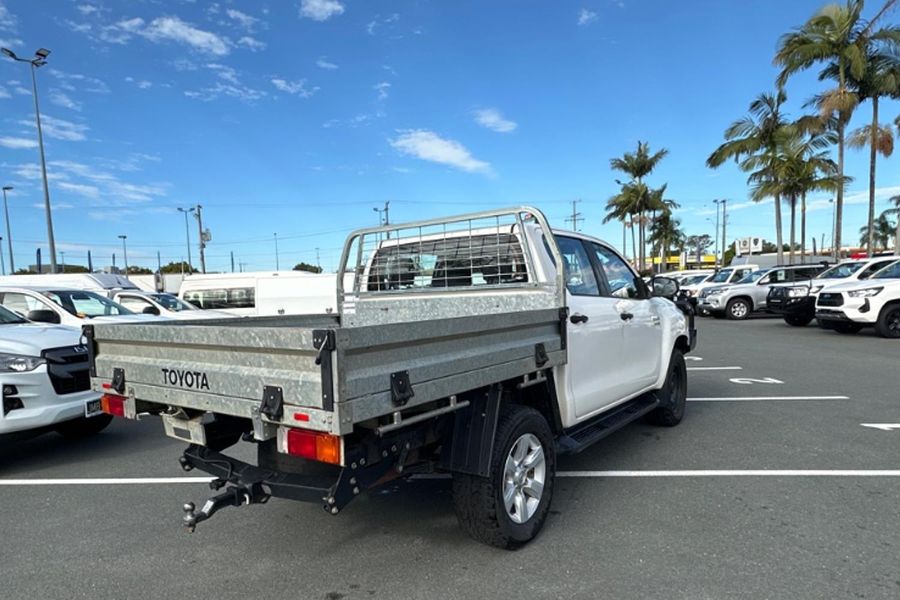 2021 Toyota Hilux SR Auto 4x4 Double Cab Photo 44