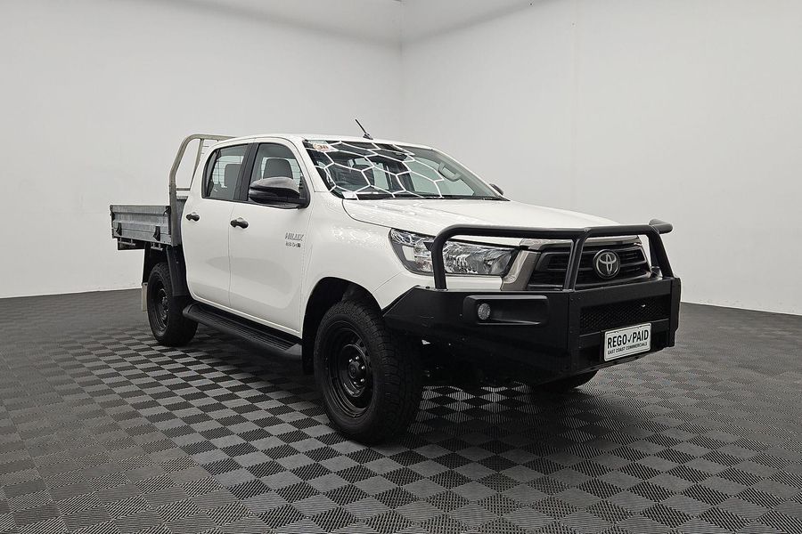 2021 Toyota Hilux SR Auto 4x4 Double Cab Photo 1