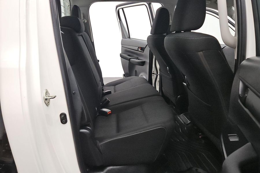 2021 Toyota Hilux SR Auto 4x4 Double Cab Photo 17