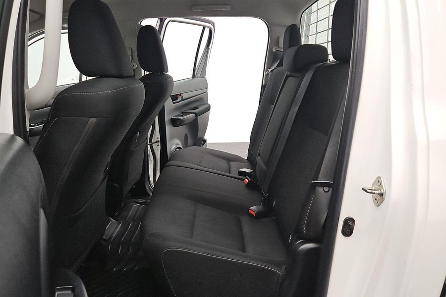 2021 Toyota Hilux SR Auto 4x4 Double Cab Photo 25