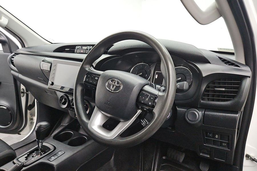 2021 Toyota Hilux SR Auto 4x4 Double Cab Photo 15