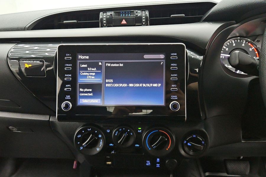 2021 Toyota Hilux SR Auto 4x4 Double Cab Photo 28