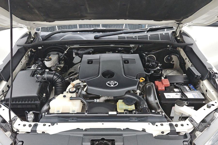 2021 Toyota Hilux SR Auto 4x4 Double Cab Photo 14