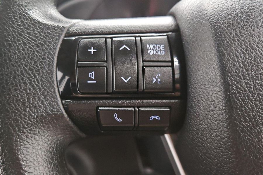 2021 Toyota Hilux SR Auto 4x4 Double Cab Photo 33