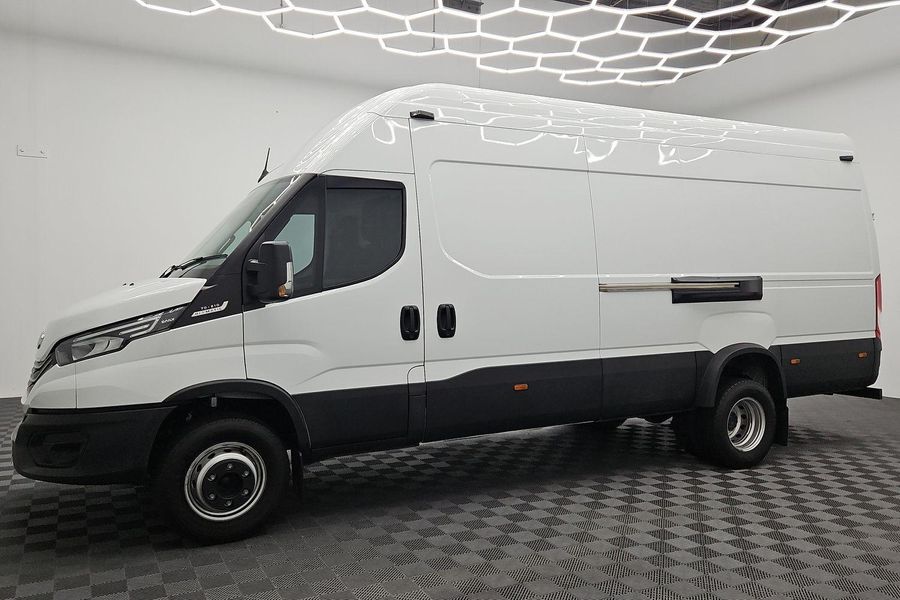 2024 Iveco Daily 70C21V  Photo 7