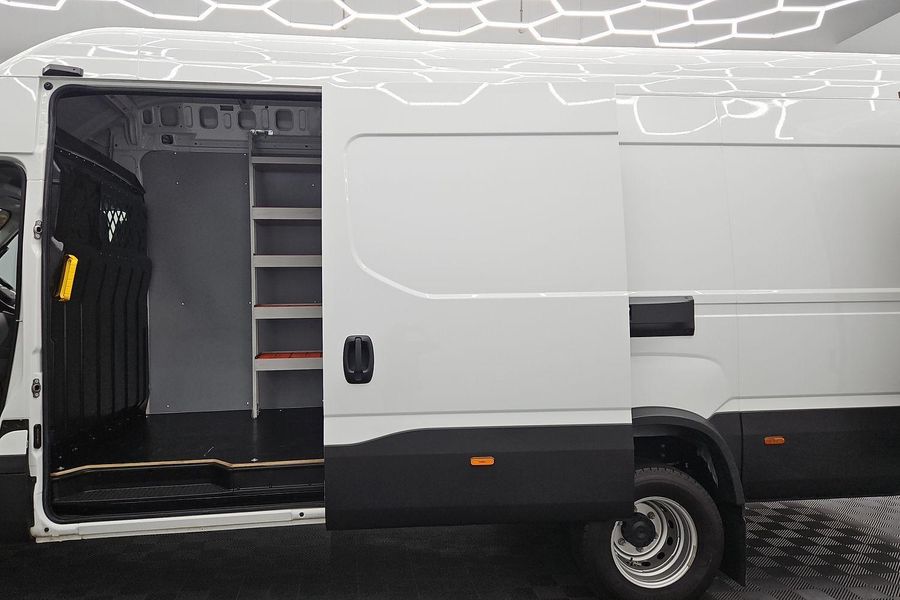 2024 Iveco Daily 70C21V  Photo 21