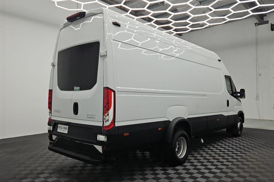2024 Iveco Daily 70C21V  Photo 10