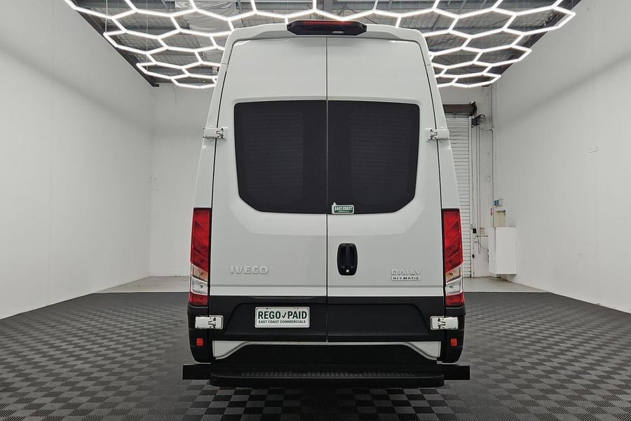 2024 Iveco Daily 70C21V  Photo 9