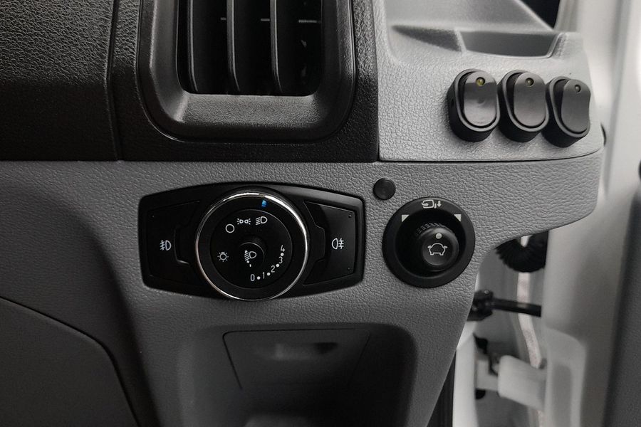 2017 Ford Transit 350E VO Manual Photo 37