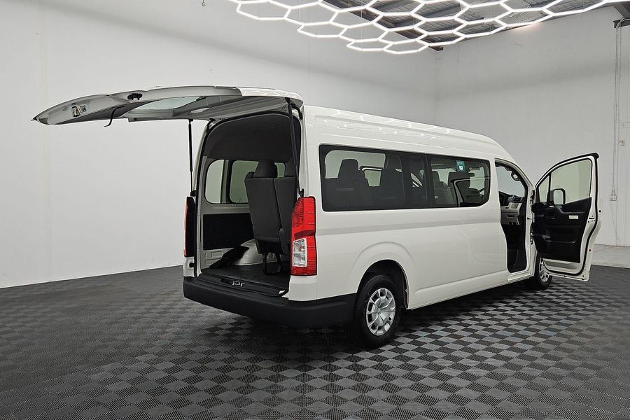 2020 Toyota Hiace Commuter Super LWB Auto Photo 16