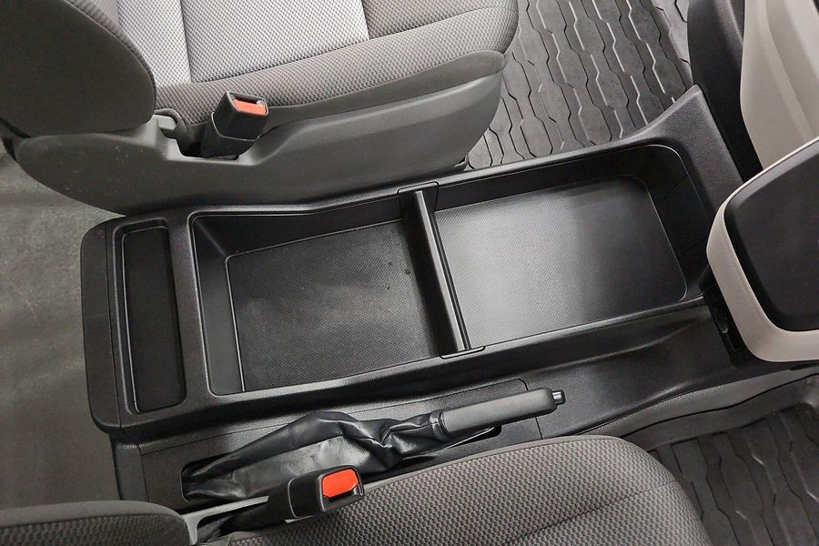 2020 Toyota Hiace Commuter Super LWB Auto Photo 31