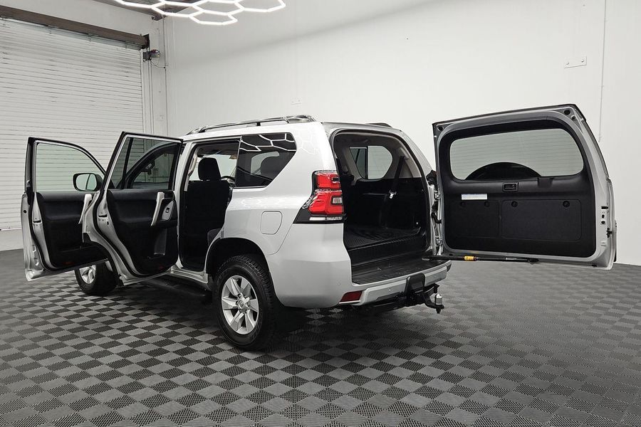 2020 Toyota Landcruiser Prado GXL Auto 4x4 Photo 25