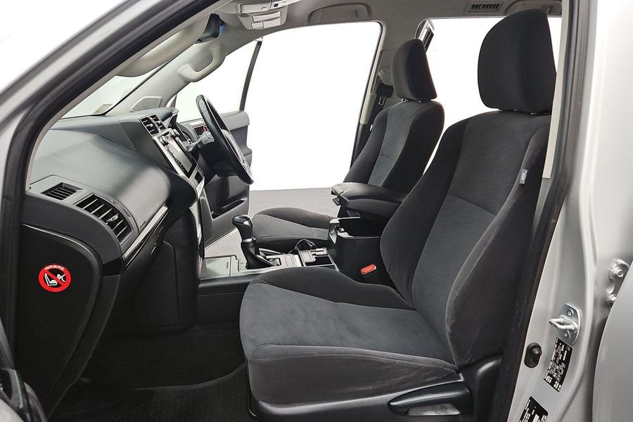 2020 Toyota Landcruiser Prado GXL Auto 4x4 Photo 32