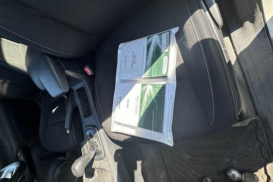 2021 Toyota Hilux SR Auto 4x4 Double Cab Photo 10
